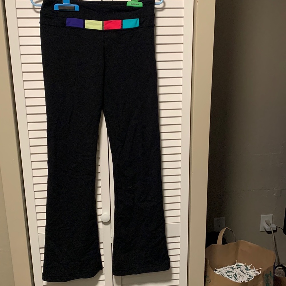 Lululemon stretchy yoga pants. Doesn’t have a size on it looks like a M.